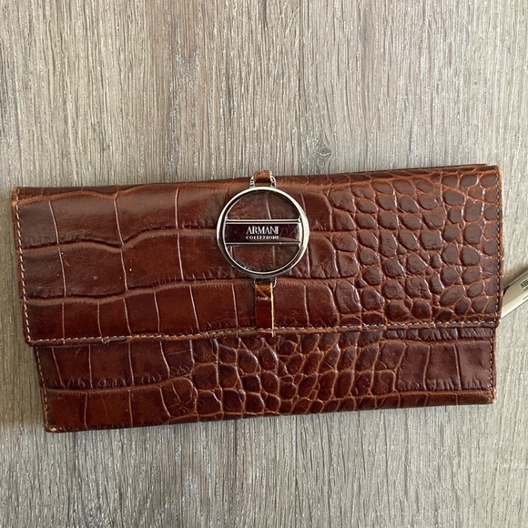 Armani Collezioni Vintage Wallet EUC - Picture 1 of 8